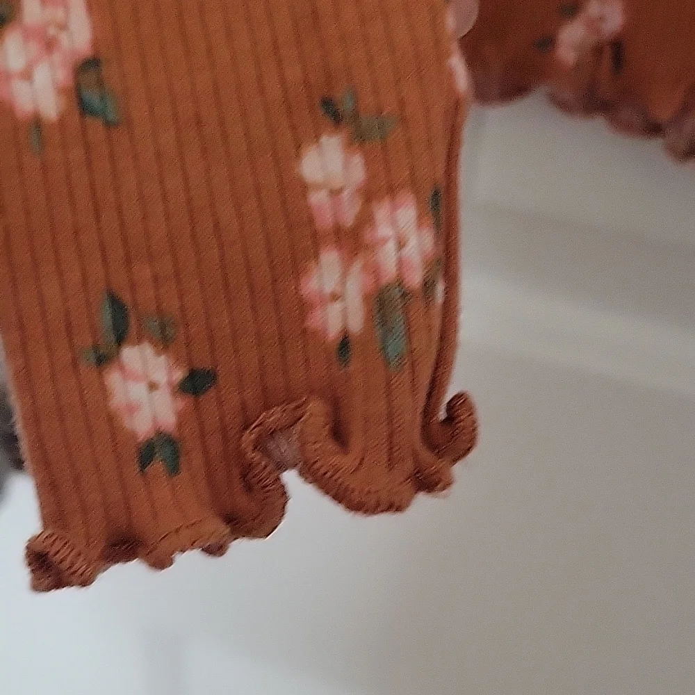 Floral Button-Up Ribbed Top - Brown - Picture 7 of 7